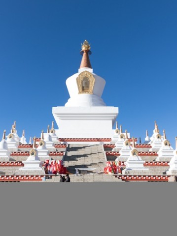 西藏，别再只盯着布达拉宫了，这十个地方才真的值得你跑一趟